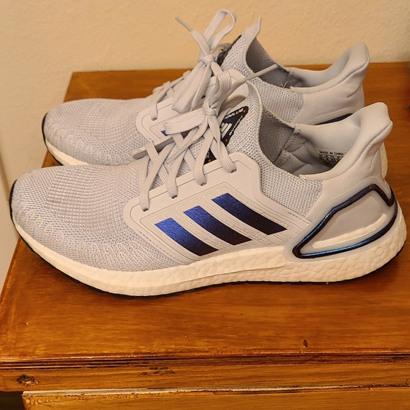 adidas Shoes - Adidas ultraboost 20